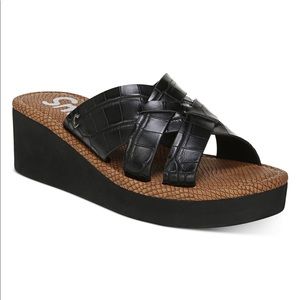 Woman’s Circus shoes